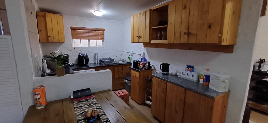 7 Bedroom Property for Sale in Harpington A H North West